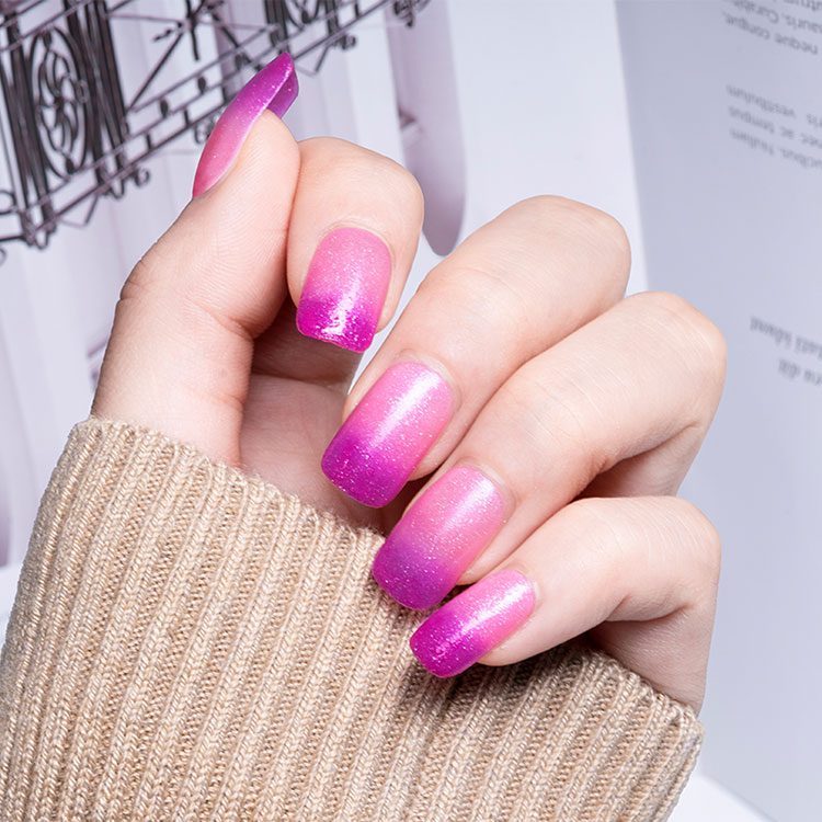 Esmalte de uñas con cambio de temperatura y estado de ánimo de color